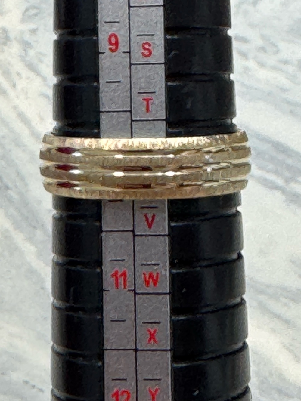 Men’s Size 10 Brass Gold Tone Textured we Band Ring Vintage Statement Jewelry - Picture 4 of 10
